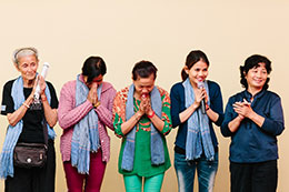 Photo of women praying. Link to Gifts That Pay You Income Photo of women praying. Link to Gifts That Pay You Income